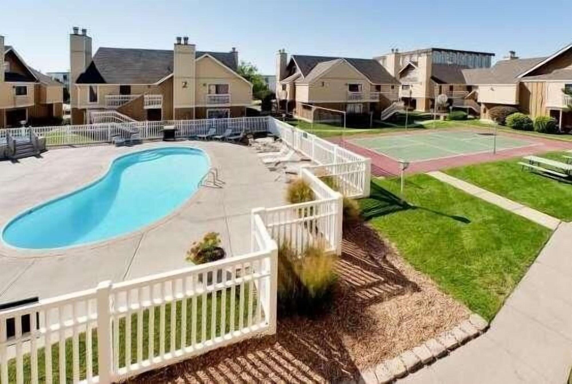 Hawthorn Extended Stay By Wyndham Wichita Dış mekan fotoğraf
