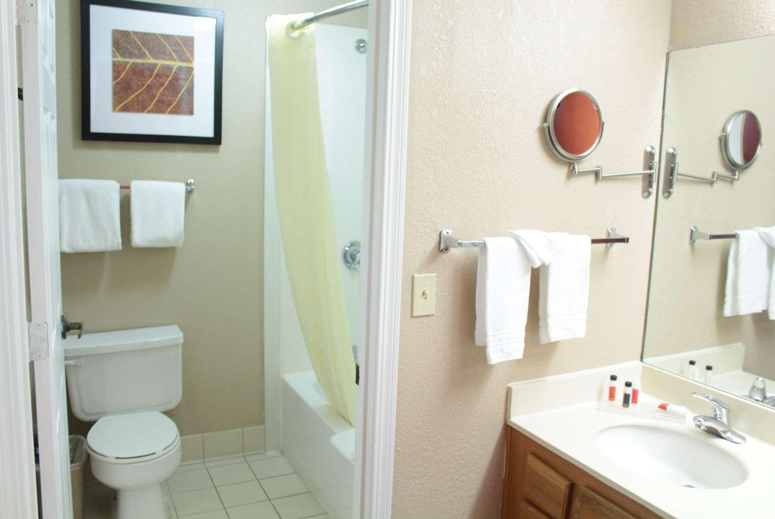 Hawthorn Extended Stay By Wyndham Wichita Dış mekan fotoğraf