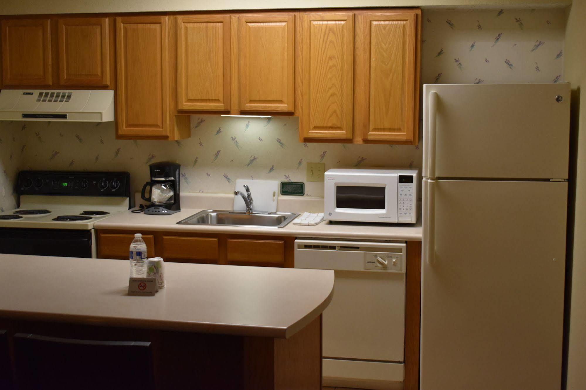 Hawthorn Extended Stay By Wyndham Wichita Dış mekan fotoğraf